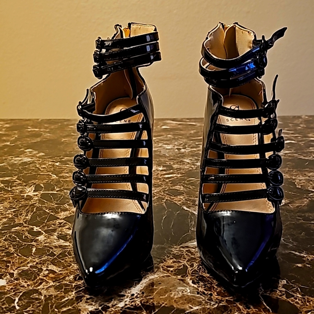 Black heels size 5.5